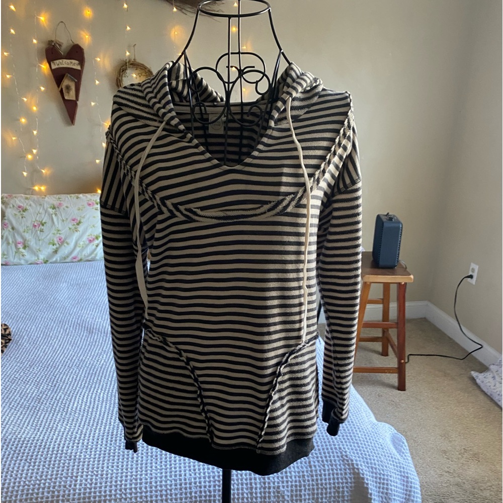 v neck striped off-white and navy blue with white drawstrings